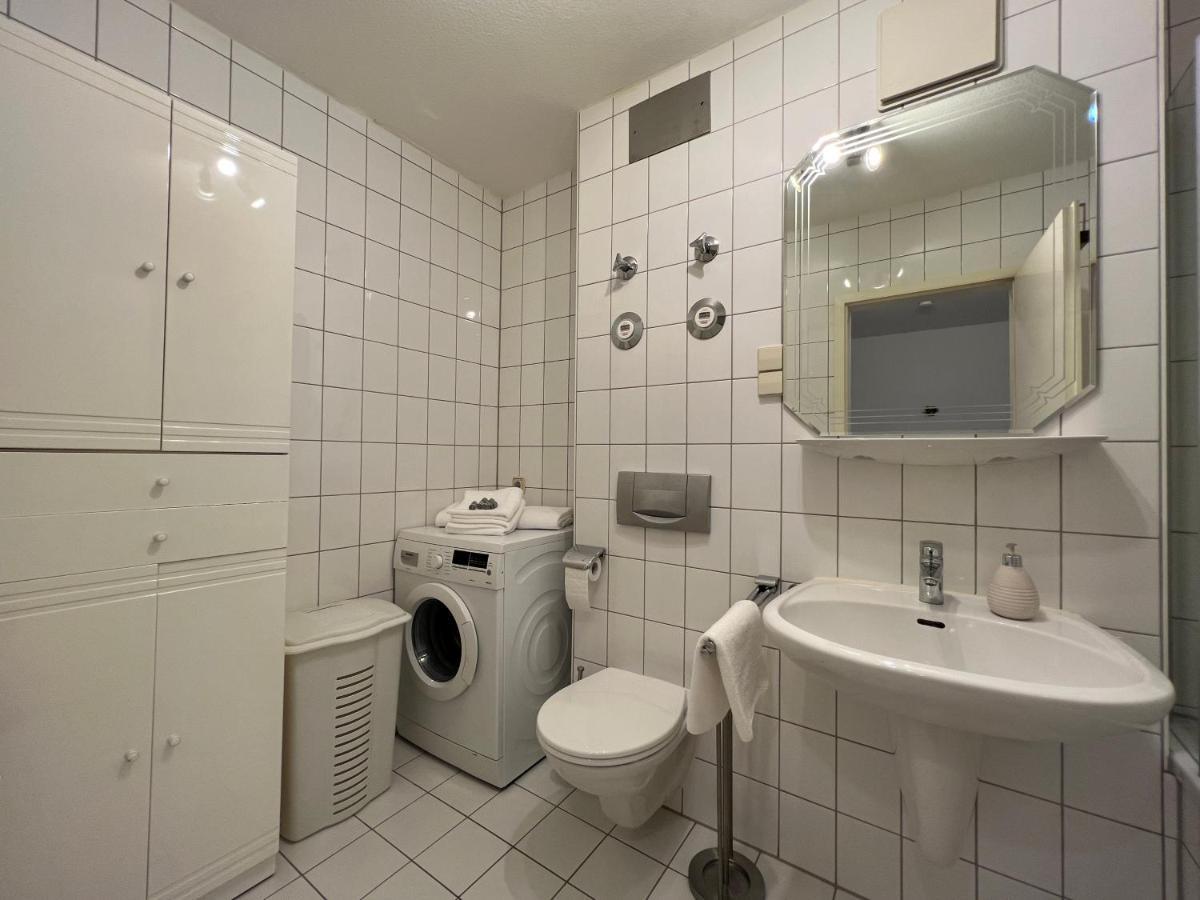Maisonette Penthouse Fuer 8 Personen By Rabe - Free Netflix & Kostenloser Parkplatz & Grosse Terrasse Karlsruhe Exteriér fotografie