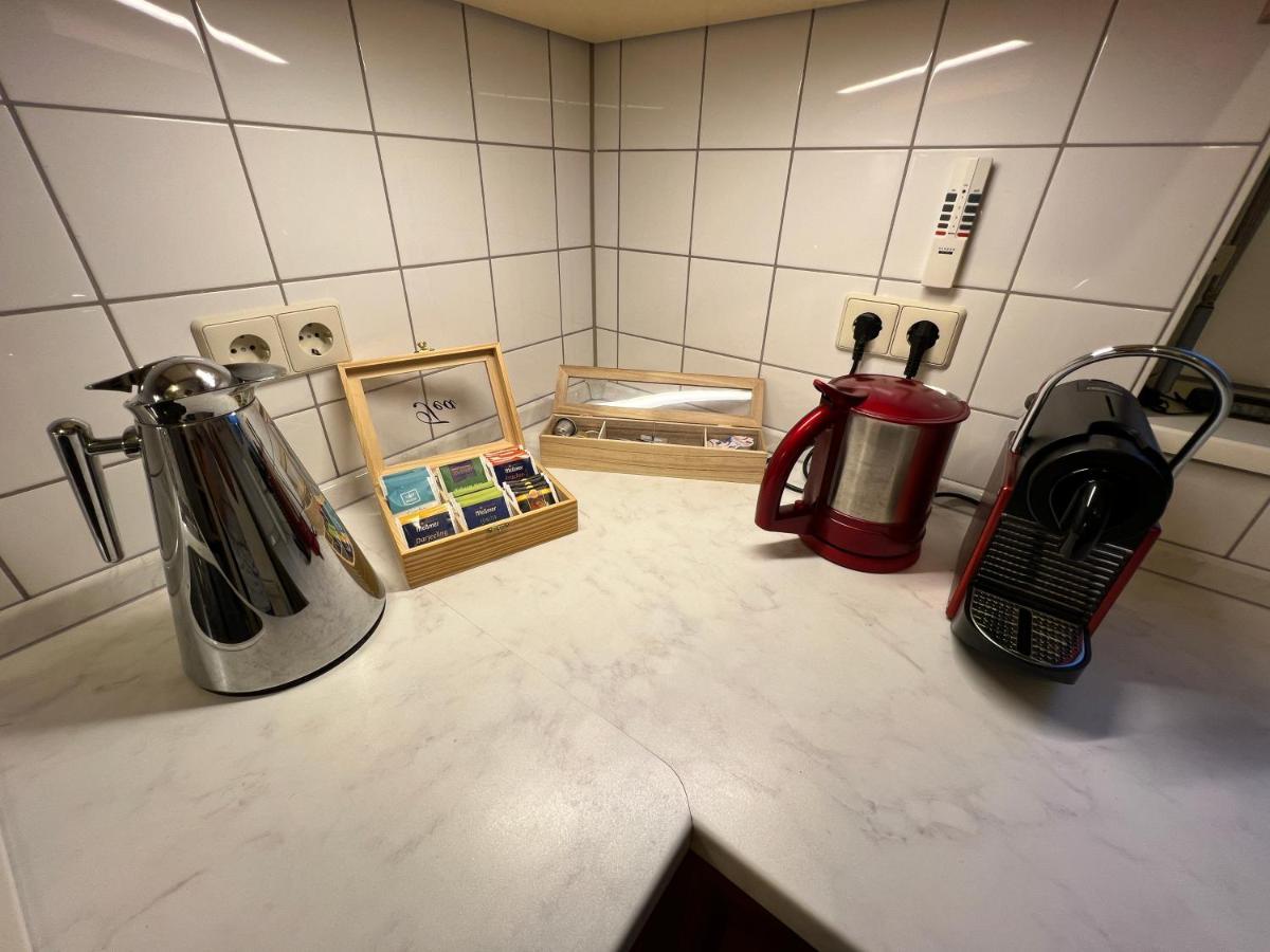 Maisonette Penthouse Fuer 8 Personen By Rabe - Free Netflix & Kostenloser Parkplatz & Grosse Terrasse Karlsruhe Exteriér fotografie