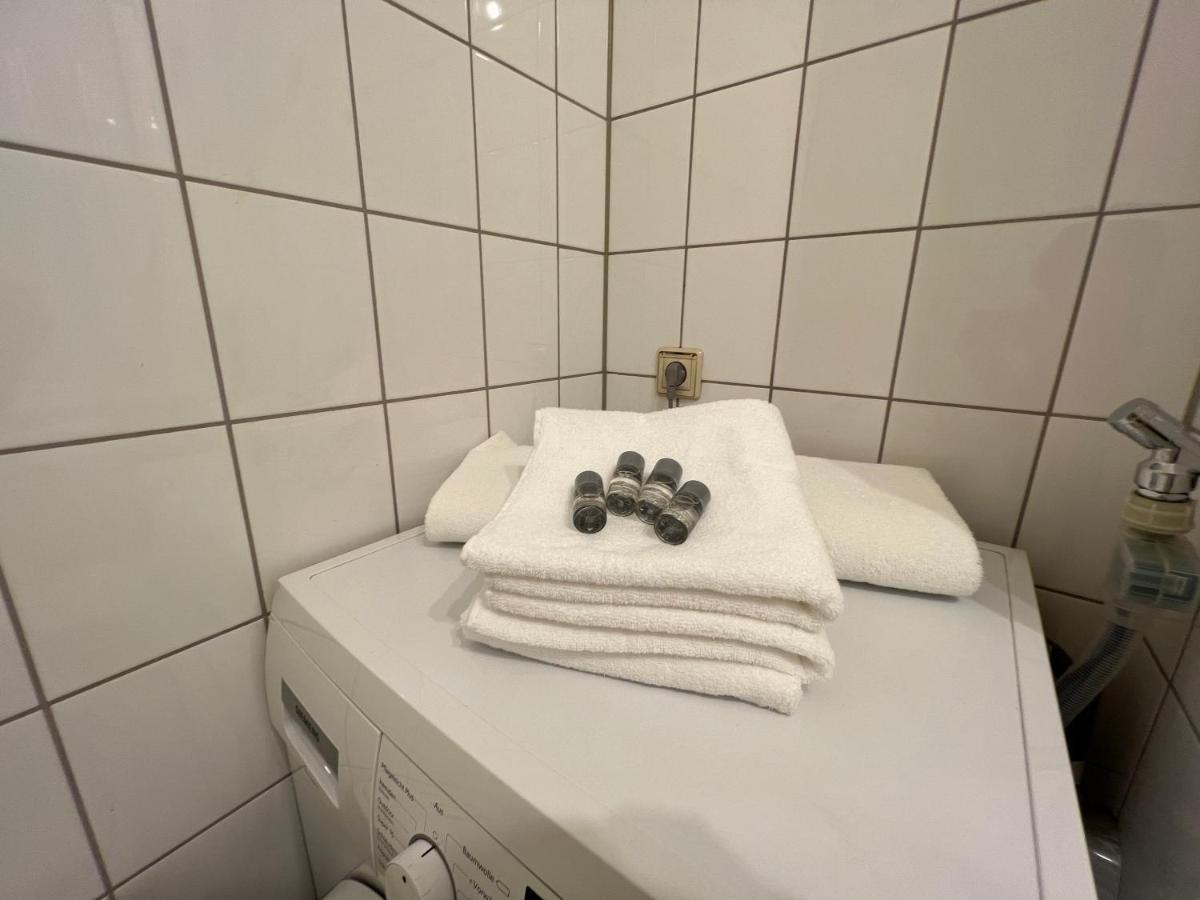Maisonette Penthouse Fuer 8 Personen By Rabe - Free Netflix & Kostenloser Parkplatz & Grosse Terrasse Karlsruhe Exteriér fotografie